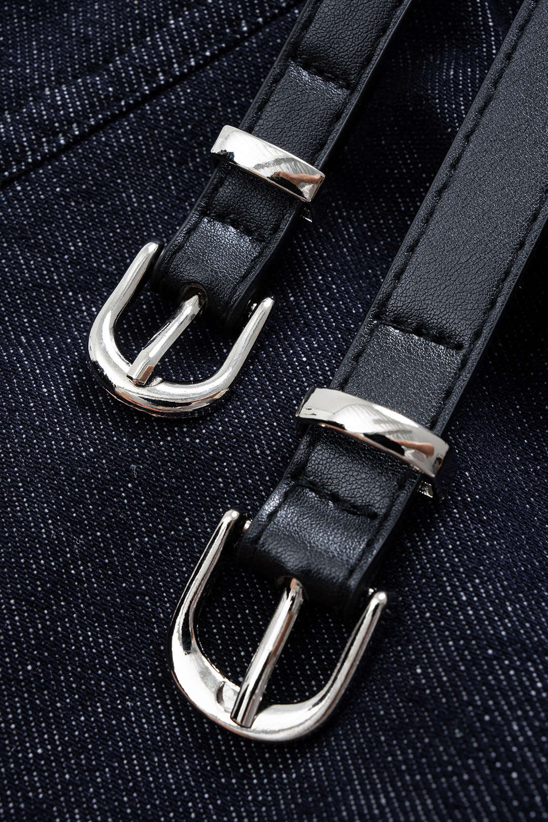 Denim-farkut, vyötärö vyötetty ja rypytetty