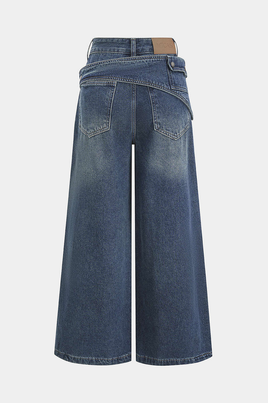 Asymmetriset, leveälahkeiset denimfarkut