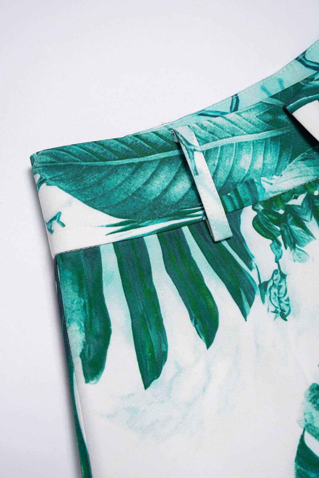 Leaves Print High Waist Shorts