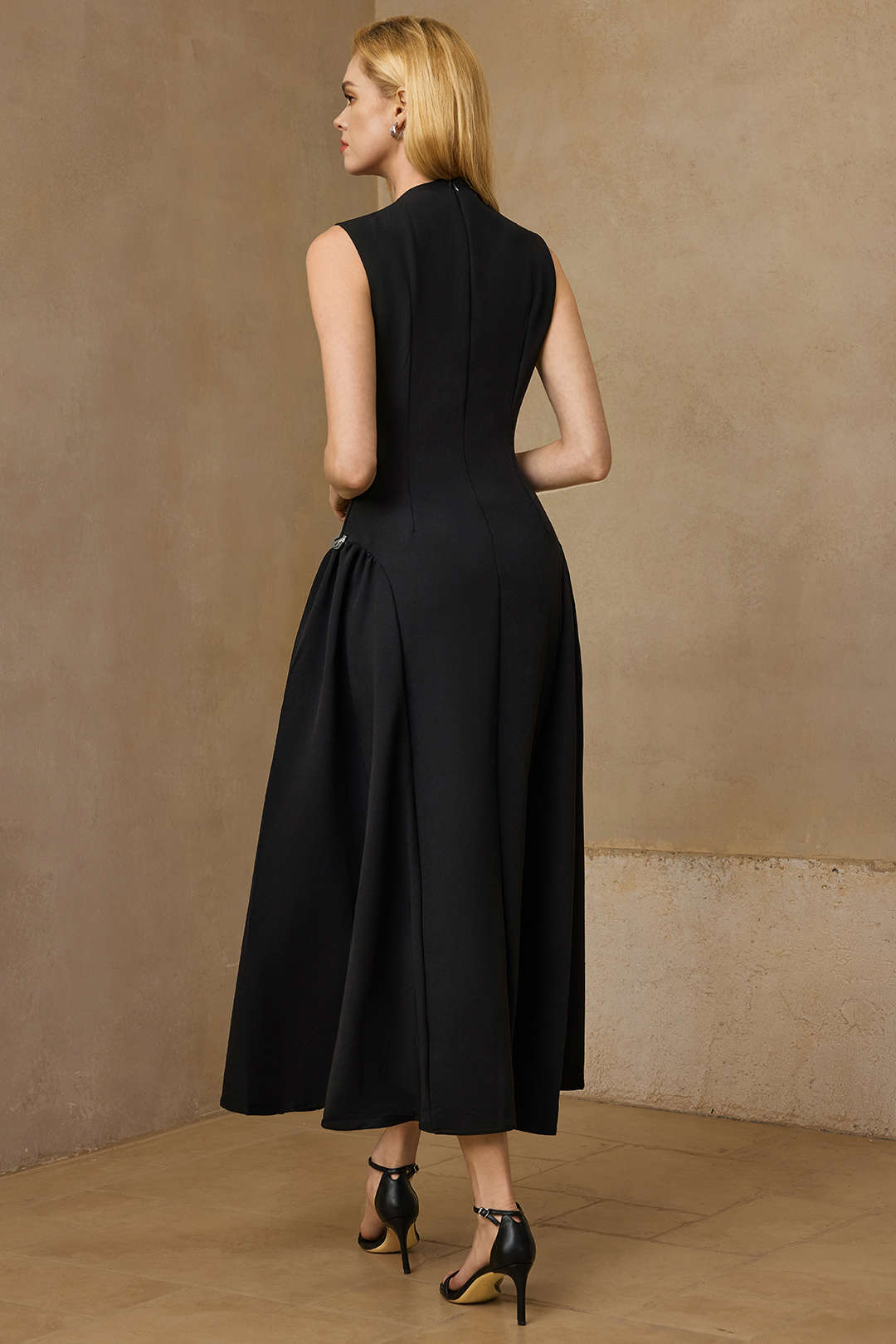 Metallic Decor Zipper Sleeveless Maxi Dress