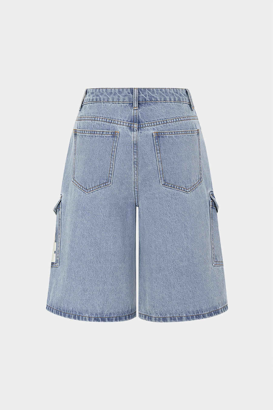 Denim-shortsit, joissa on digitaalinen kirjainkuvio ja korkea vyötärö