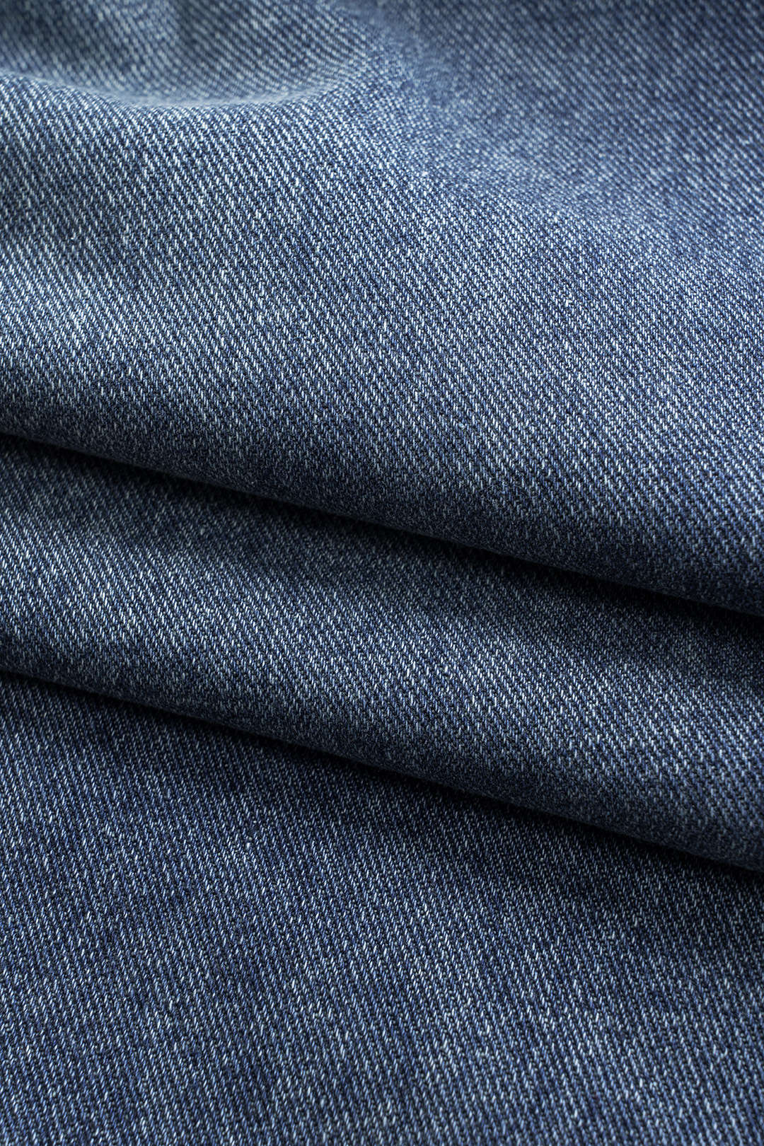 Asymmetriset, korkeavyötäröiset, suorat denimfarkut