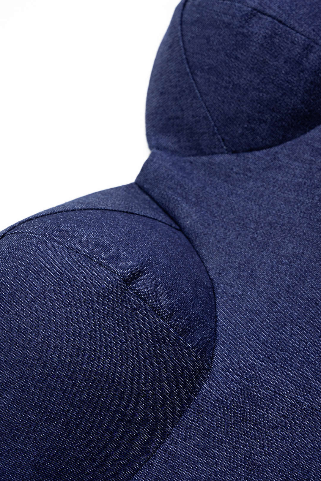 Denim-kangas, epäsymmetrinen, rypytetty bustier-malli, vyöllä varustettu, vetoketjullinen maksipuku