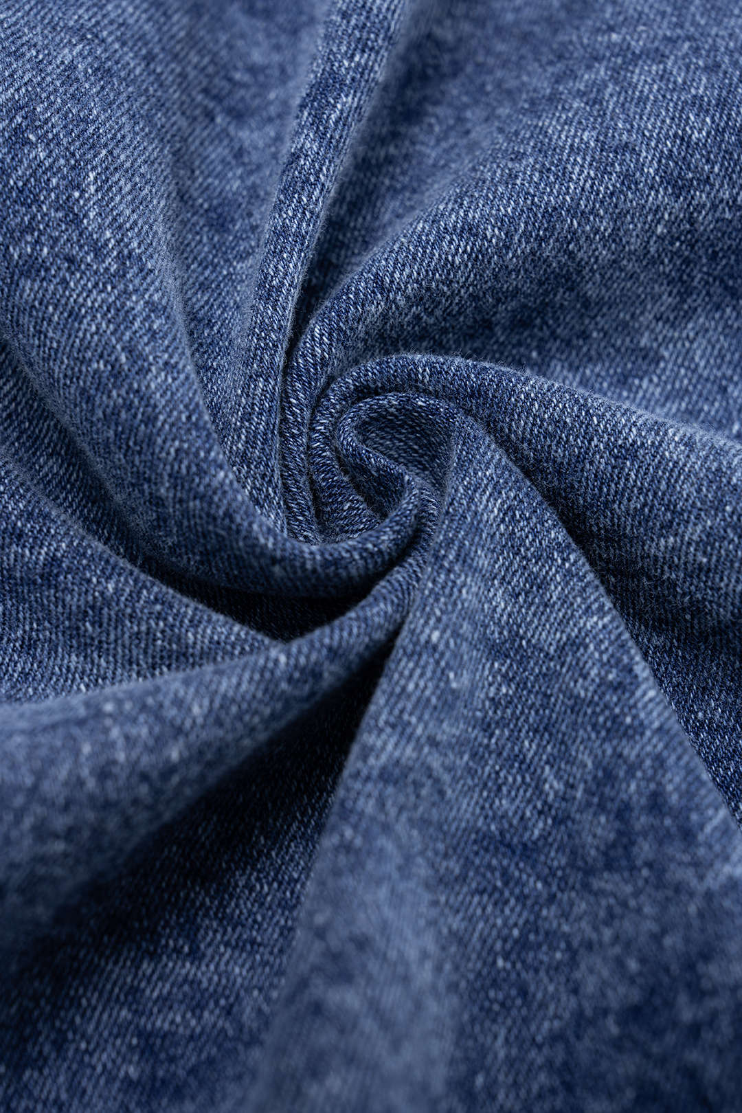 Denim-midimekko, jossa on yksi olkapää paljastettuna, leikkaus, epäsymmetrinen halkio ja vetoketju