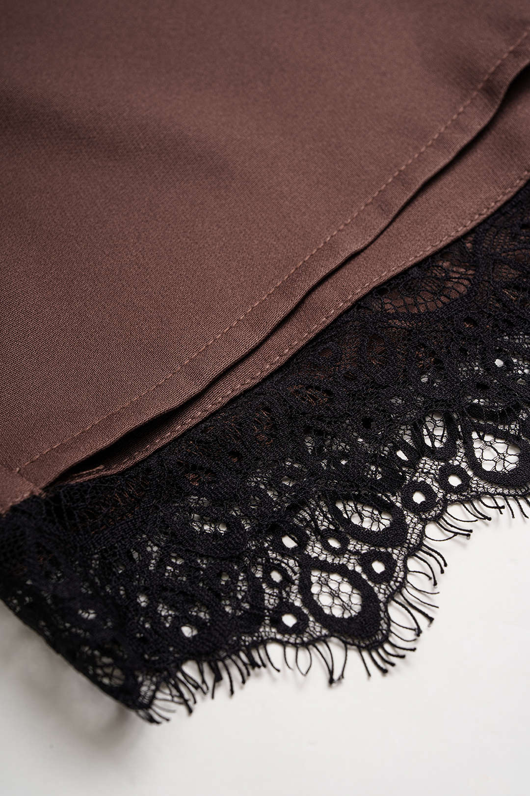Patchwork Lace Trim Zipper Shorts