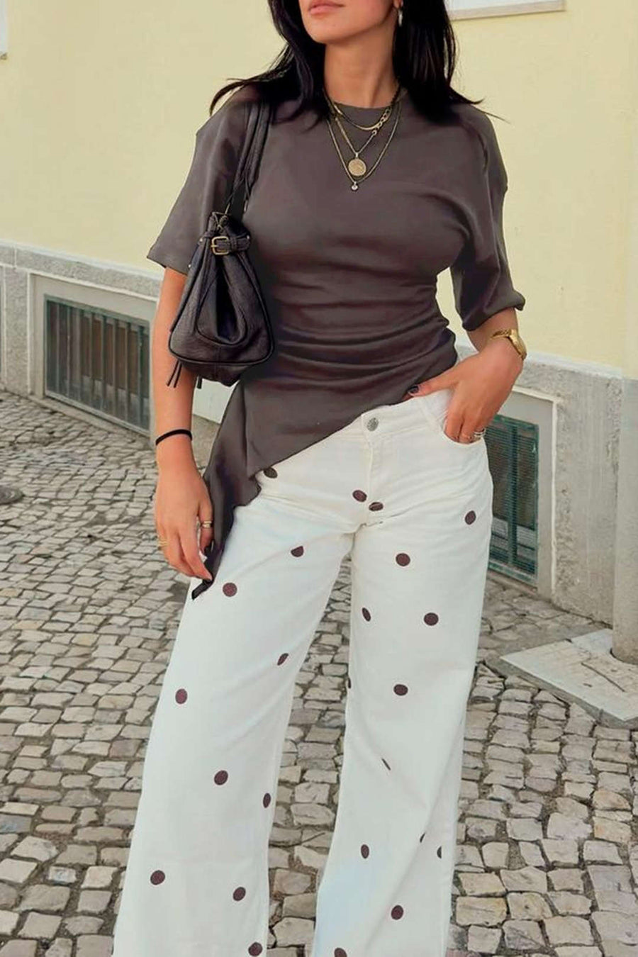 Round Neck Asymmetrical Hem Ruched Short Sleeve T-Shirt
