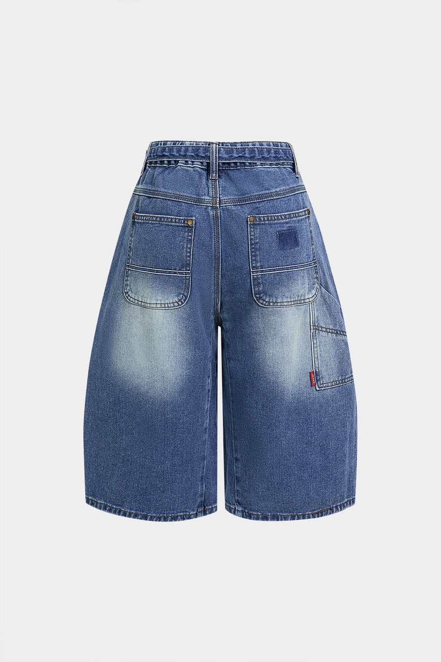 Denim-shortsit, joissa on vyö ja taskut