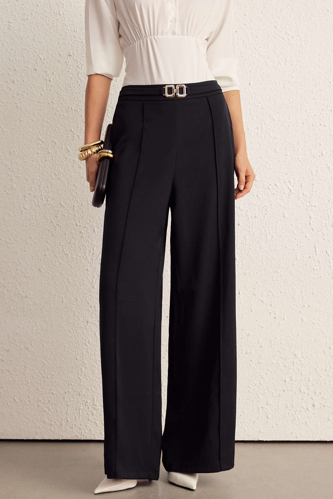 Solid Belted Wide-Leg Pants