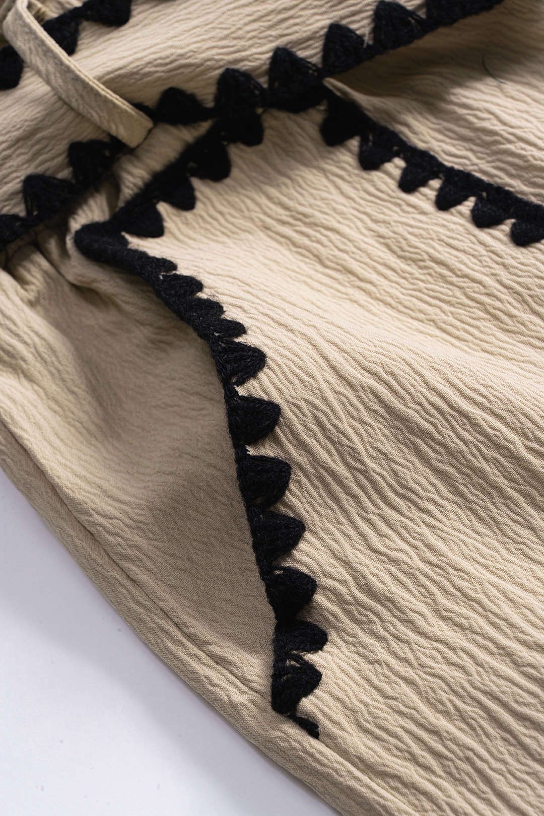 Tie-Up Contrast Shorts